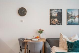 REAL Living by REFA Karlin 408 - Prag - 2