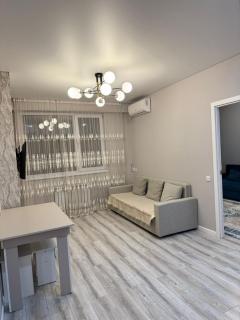 Трехкомнатная квартира с хорошим ремонтом - Almaty - 8