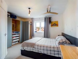 4 BR House For Contractor and Family Multiple Free Car Park - Woodley - 5