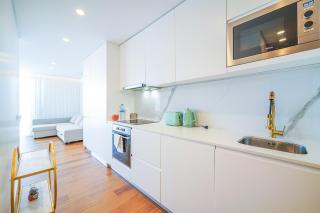 OceanView Serenity Apartment - 5