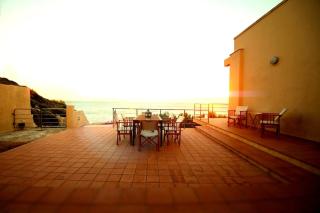 Panoramic Beach House - Monolia - 1