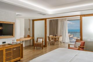 Glow Boutique Hotel & Suites - 2