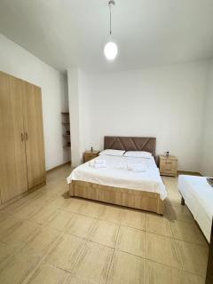 Anes Guest House Vlore - Valona - 5