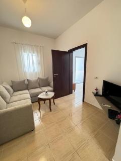 Anes Guest House Vlore - Valona - 1