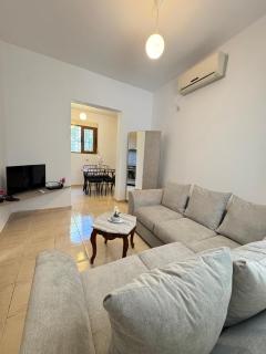 Anes Guest House Vlore - Valona - 6