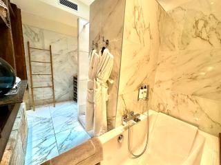 LA SUITE 48 - Chalons en Champagne - 2