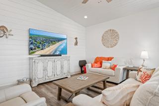 Breeze Easy home - Crystal Beach - 8