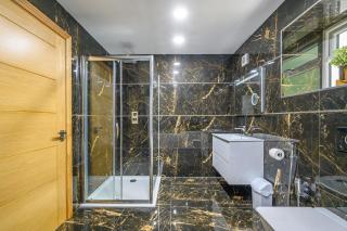 -RE7B- For your relaxed and Cosy stay with Free WiFi - Batley - 2