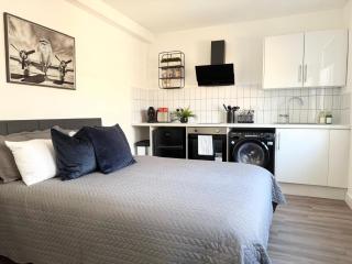 Old Street Studio with Washer and Dryer - Londra - 7