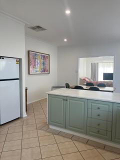 Family home central to everything - Mildura - 4