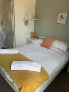 Cabin 5 - Bradwell on Sea - 2