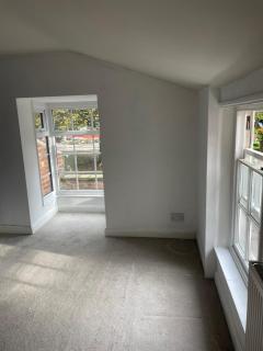 Grimsby Central Luxury 2 Bedrooms, Pelham 1 - Great Coates - 2