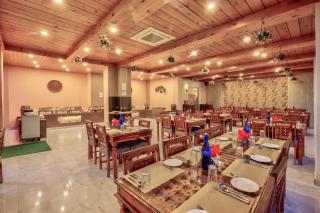 Snow Flakes Resort And Spa Centrally Heated Luxury Resort - Manāli - 9