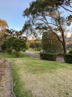 Painters Studio , Home On the Hill - Bowral - 6