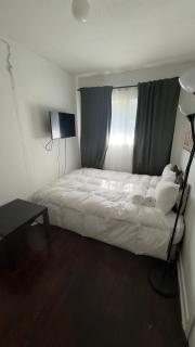Hotel Room 2 - Coquitlam - 4