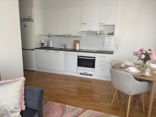 Comfy home, moottorisänky, kuivausrumpu, wifi - Pori - 6
