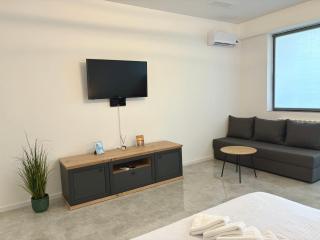 Studio 616 SunnyVibes - 2