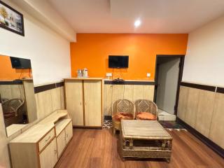 Near Chauk Bazaar Marvel International & Restaurant HD Lama Rd - Darjeeling - 9