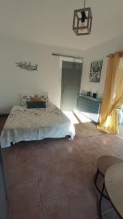 ARLES a 2 pas des rencontres de la PHOTOGRAPHIE ,Appartement refait completement a neuf , pour 4 personnes - Arles - 8