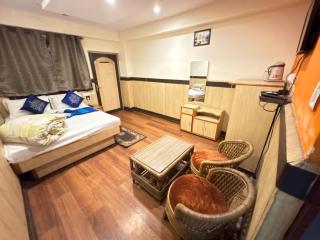 Near Chauk Bazaar Marvel International & Restaurant HD Lama Rd - Darjeeling - 4