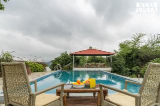 StayVista at Bayleaf Villa with Pool, Lawn, Wi-Fi - Nashik - 6