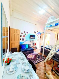 affordable Apartment good for 6 with balcony - Manila - 0