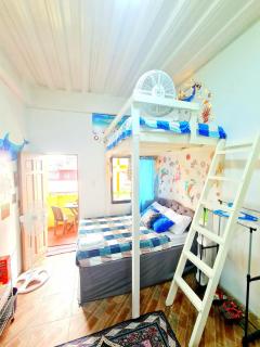 affordable Apartment good for 6 with balcony - Manila - 4