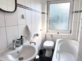 RtR Herne - für bis zu 5 Personen - Modernes Apartment - zentral - voll ausgestattet - Herne - 1