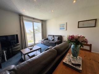 Ocean Waves - Mount Brioni - Downderry - 2