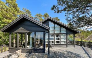 4 Bedroom Cozy Home In Idse - Idse - 9