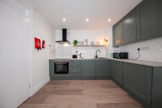Beautiful 2 bedroom apartment close to city centre - Dublin - 7