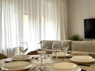 Igielna Apartment - 100m Main Square - Self Check-In - Breslavia - 5