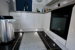 Spacious 3 Bedroom home Watford Junction - Watford - 3