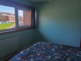 Braid room free parking - Glasgow - 4