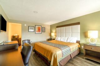 Deluxe Inn & Suites By OYO Miami OK - 0
