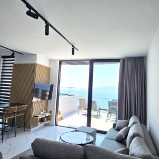 Penthouse Paradise - Sarandë - 7