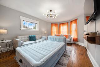 Modern 2BR Mins to Univ, Zoo, Destiny, Downtown - Syracuse - 2