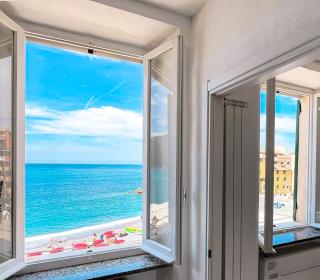 Sulla spiaggia - On the beach - Camogli - 5