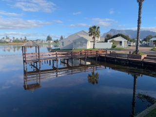 The Island Beach House - 7