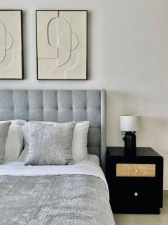 Modern 1br In Jvc Balcony Pool Free Parking - 4