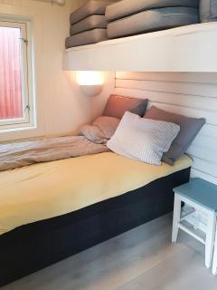 Cozy Seaside Cabin With Beachfront In Fulgevik - Dilling - 8