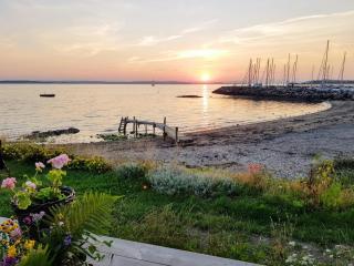 Cozy Seaside Cabin With Beachfront In Fulgevik - Dilling - 2