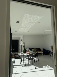 Architect designed house with view - Montrabé - 2