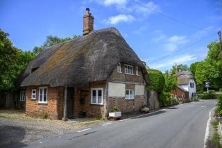 Cruck Cottage - Fordingbridge - 1
