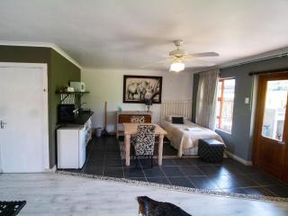 Lombardini Game Farm and Rhino Sanctuary - Jeffreys Bay - 8