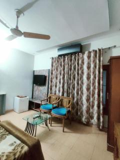 Royal lodges guest house - Islamabad - 1