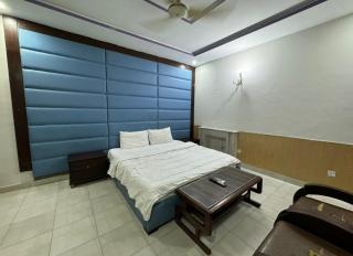 Royal lodges guest house - Islamabad - 3