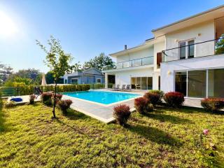Signature Villa - Eskiömerler - 8