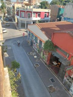 SHARING ROOM IN NEAR THISSIO METRO STATION BY ACROPOLIs - Athen - 1