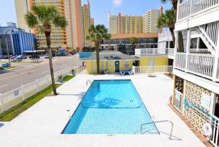 Ocean Blvd Paradise Steps to Beach w Pool and Grill - Myrtle Beach - 1
